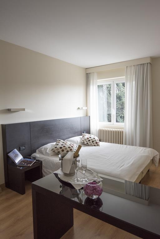 Hotel Serenella Baveno Eksteriør bilde